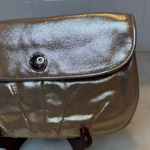 Coach Metallic Champagne Gold Shimmer Pleated Leather XL Wristlet Clutch F45263 - Picture 3 of 15
